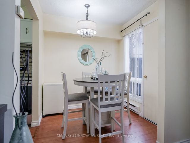 143 - 42 Elsa Vine Way