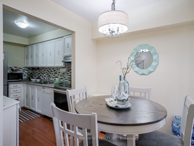 143 - 42 Elsa Vine Way