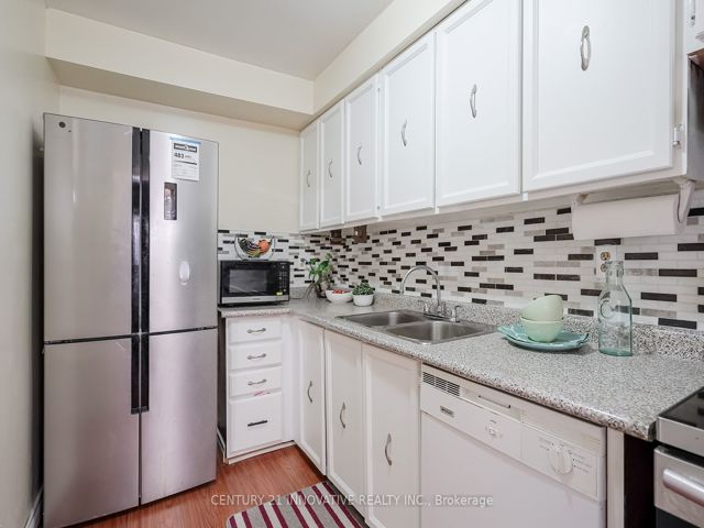143 - 42 Elsa Vine Way