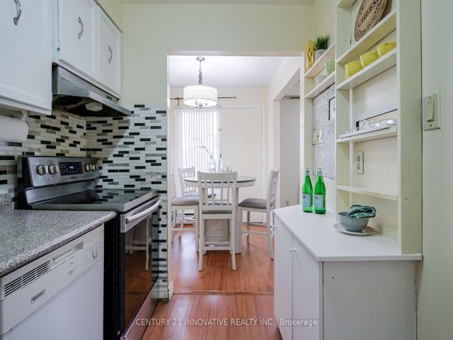 143 - 42 Elsa Vine Way