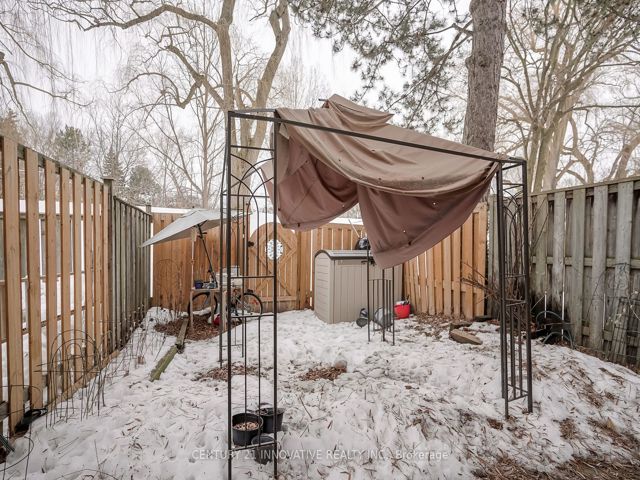 143 - 42 Elsa Vine Way