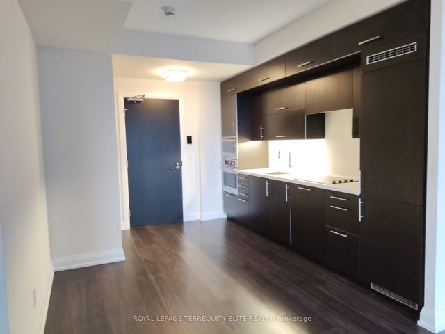 307 - 2 Anndale Dr