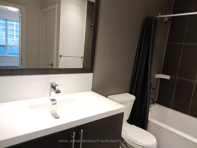 307 - 2 Anndale Dr