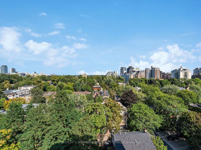 1005 - 581 Avenue Rd