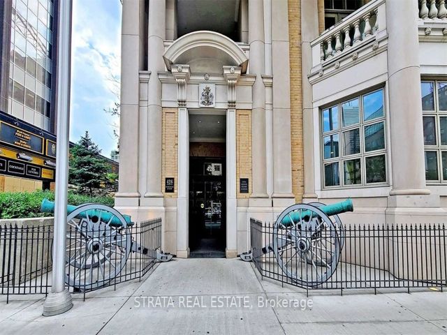 2507 - 426 University Ave
