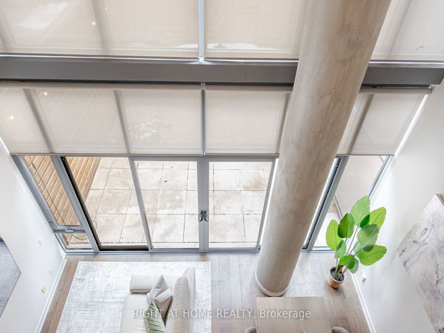 106 - 650 King St W