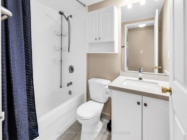 605 - 43 Eglinton Ave E