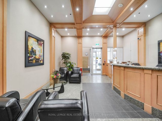 605 - 43 Eglinton Ave E