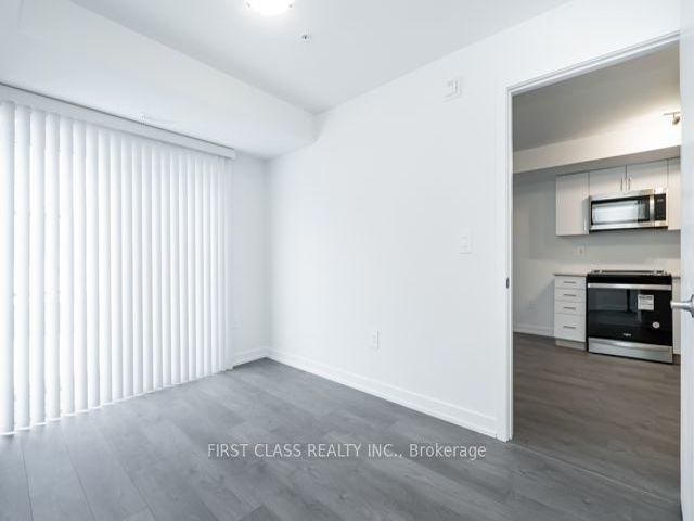 107 - 1650 Victoria Park Ave
