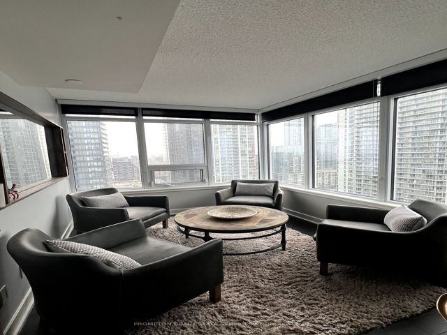 2710 - 17 Bathurst St