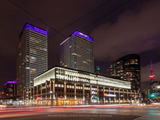 2710 - 17 Bathurst St