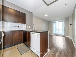 1006 - 50 Lynn Williams St