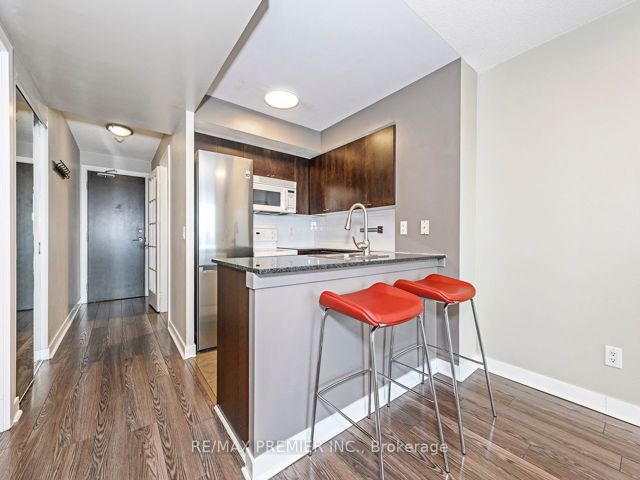 1006 - 50 Lynn Williams St