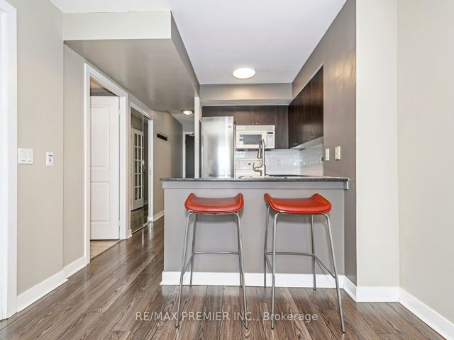 1006 - 50 Lynn Williams St