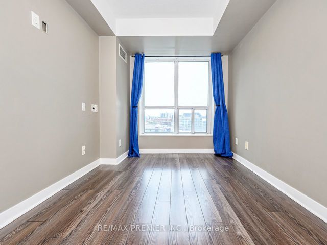 1006 - 50 Lynn Williams St