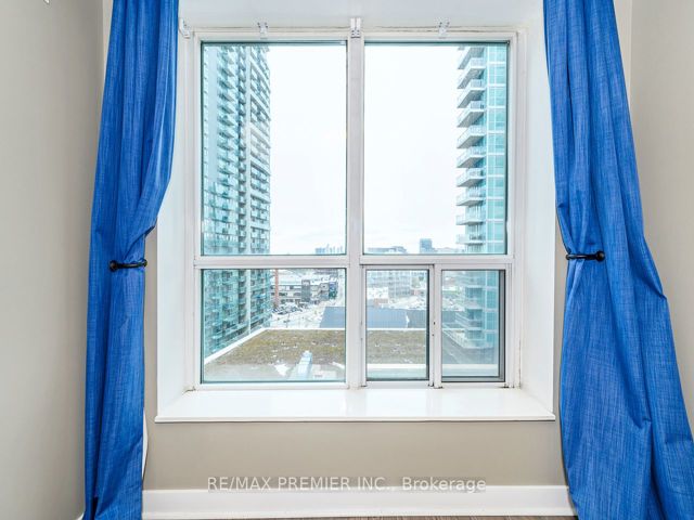 1006 - 50 Lynn Williams St