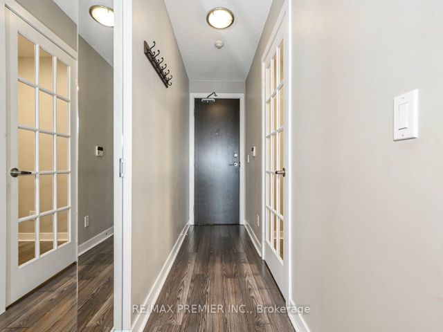 1006 - 50 Lynn Williams St