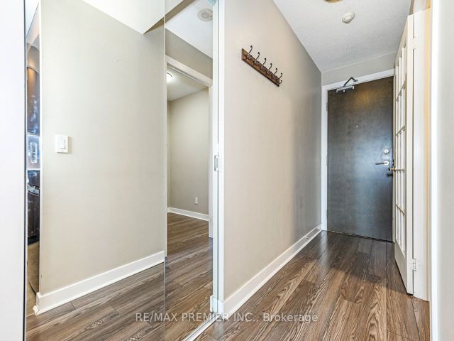 1006 - 50 Lynn Williams St