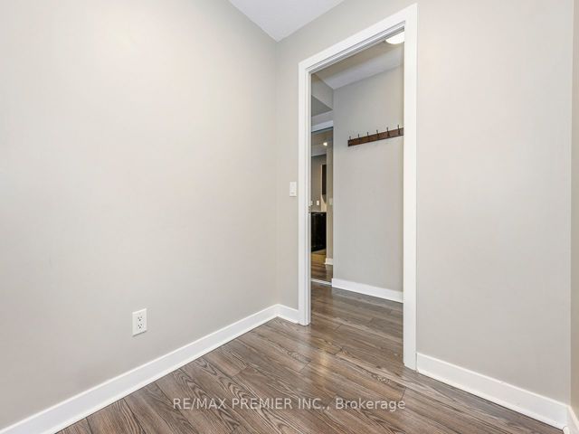 1006 - 50 Lynn Williams St
