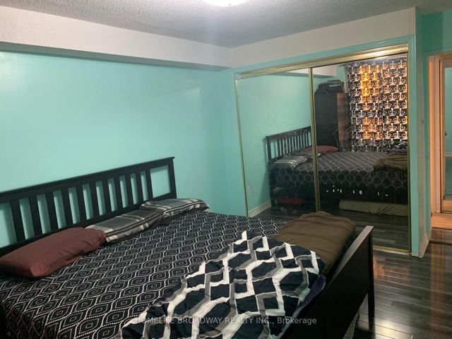 408 - 177 Linus Rd