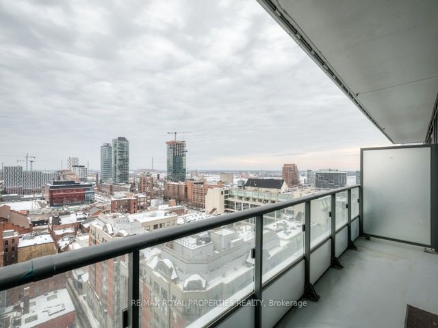 1505 E - 70 Princess St