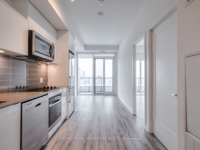 1505 E - 70 Princess St