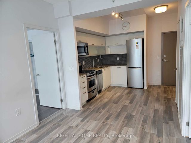 Ph6 - 36 Lisgar St