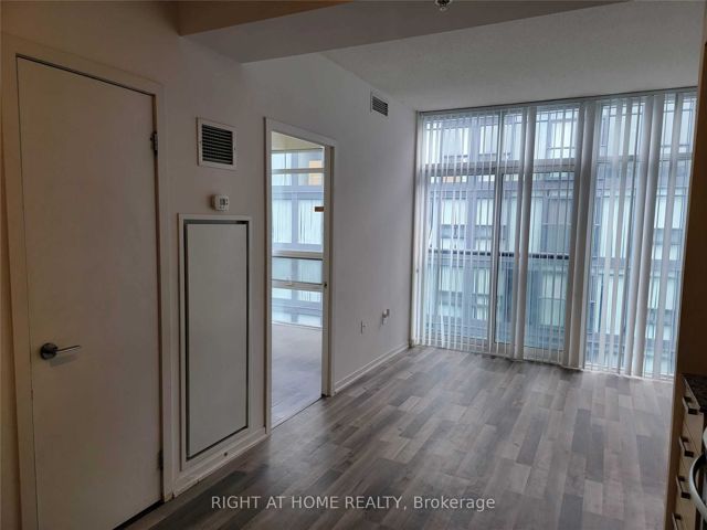 Ph6 - 36 Lisgar St