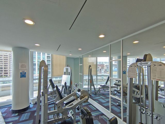 2507 - 18 Yonge St