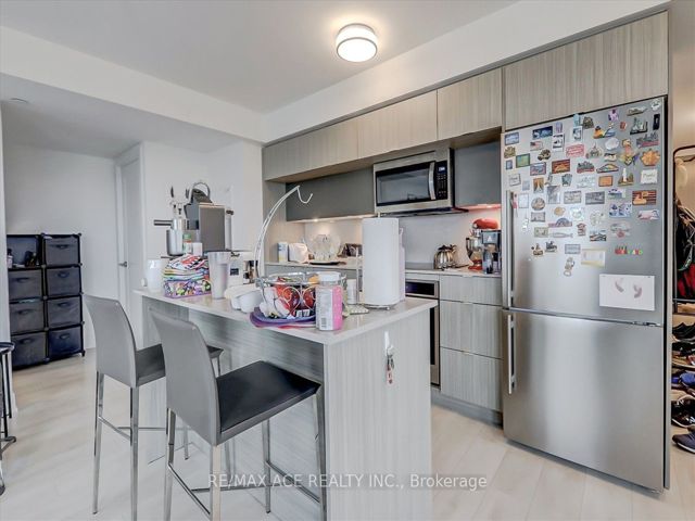 1703 - 575 Bloor St E