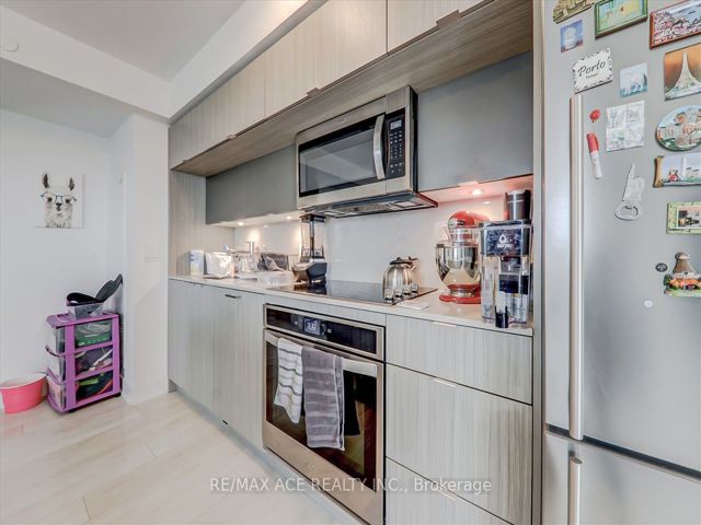 1703 - 575 Bloor St E