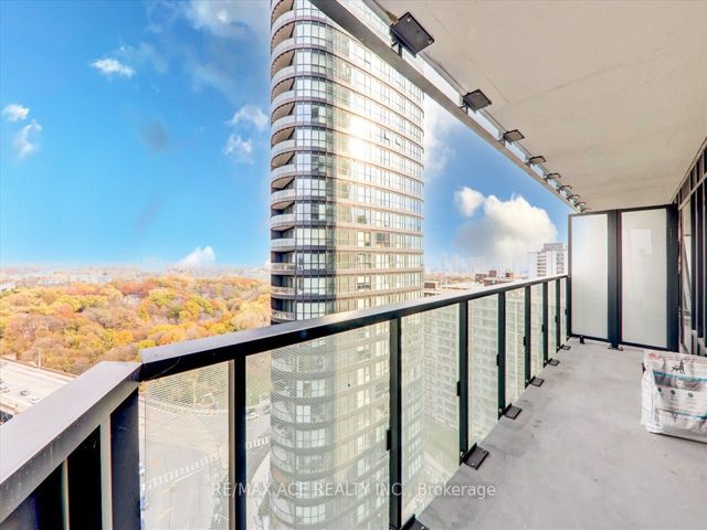 1703 - 575 Bloor St E