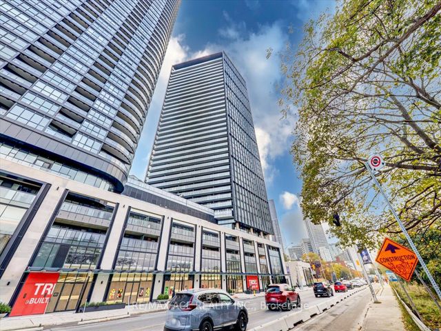 1703 - 575 Bloor St E