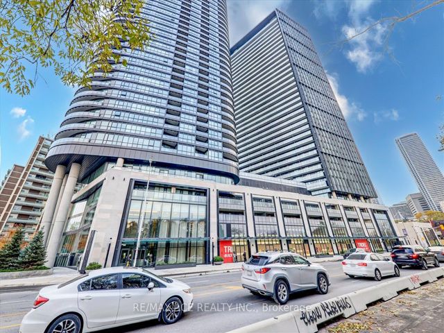1703 - 575 Bloor St E