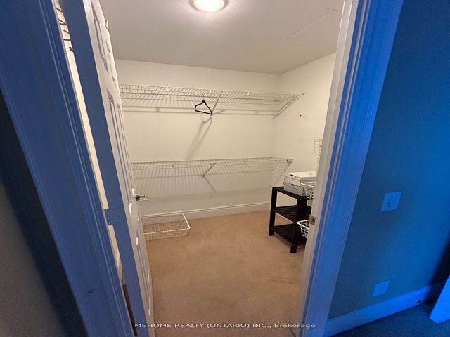 1626 - 25 Greenview Ave