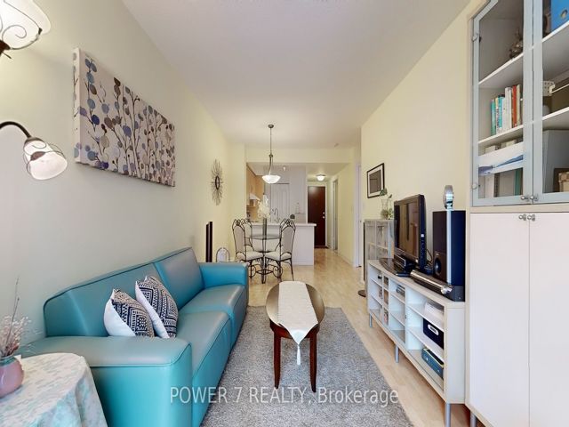 510 - 28 William Carson Cres
