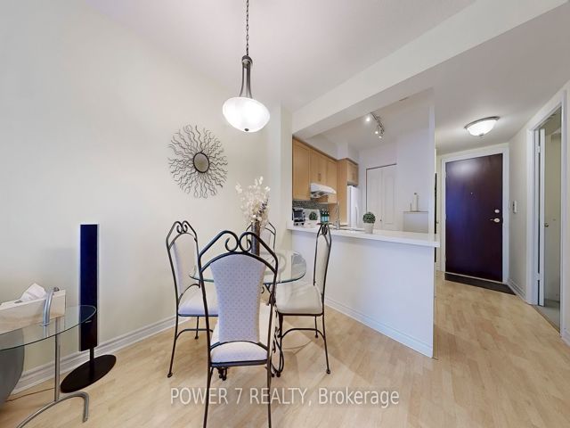 510 - 28 William Carson Cres