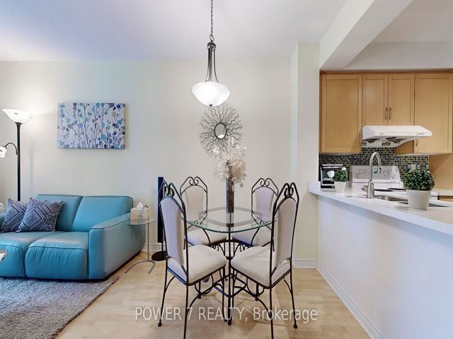 510 - 28 William Carson Cres