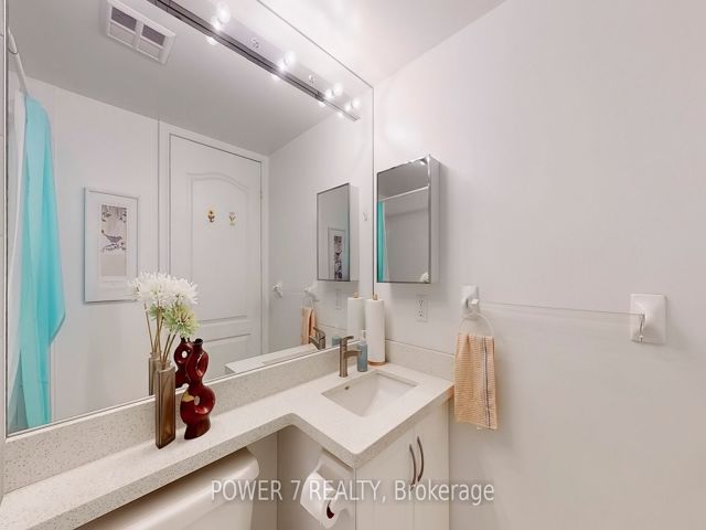 510 - 28 William Carson Cres