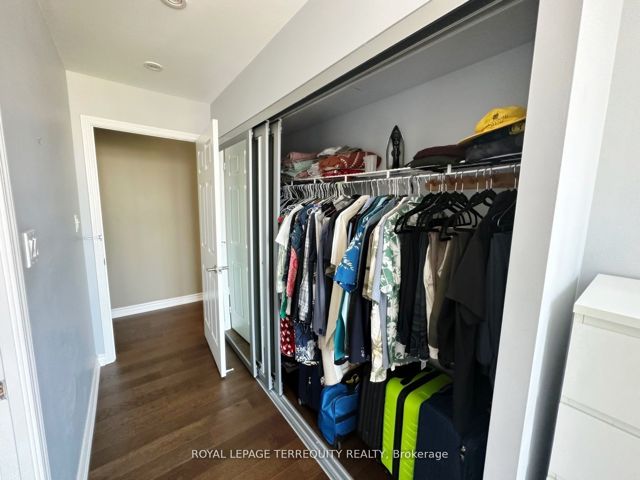 1202 - 228 Queens Quay W
