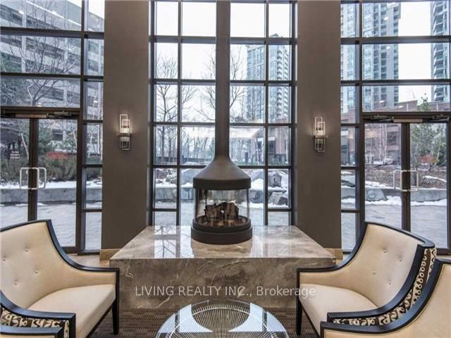 2001 - 33 Sheppard Ave E
