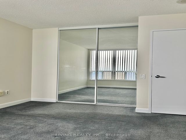 2001 - 33 Sheppard Ave E
