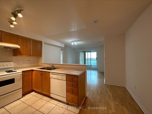 1106 - 7 Lorraine Dr