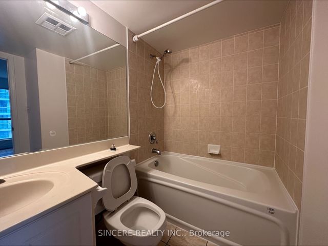 1106 - 7 Lorraine Dr