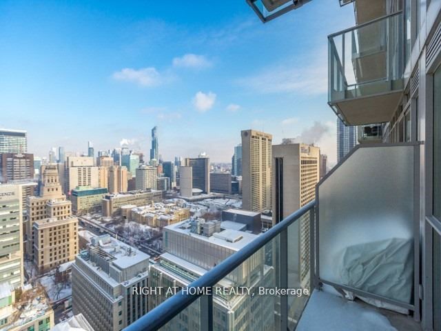 3105 - 126 Simcoe St