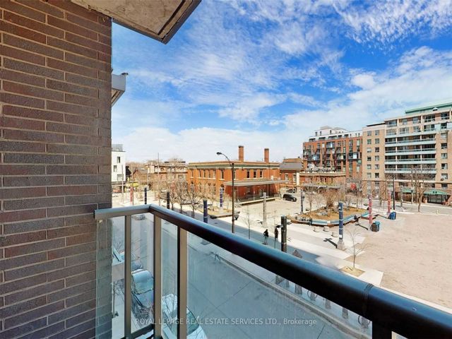 345 - 68 Abell St E