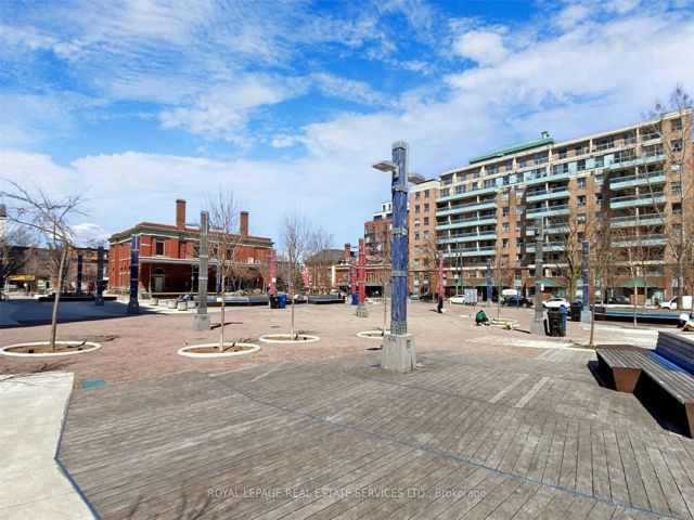 345 - 68 Abell St E