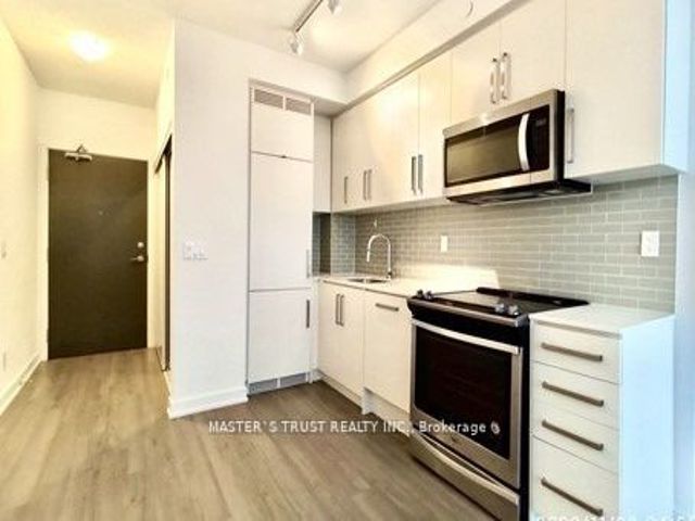 1805 - 5180 Yonge St