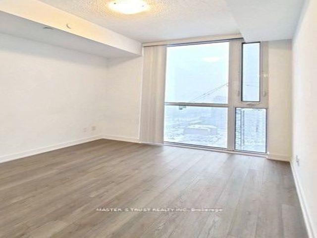 1805 - 5180 Yonge St