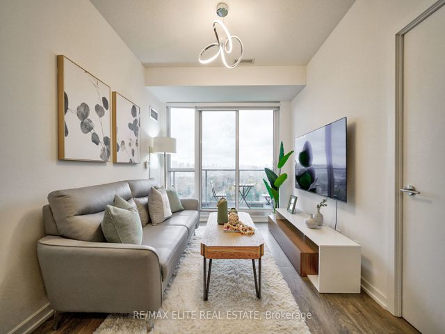 708 - 36 Forest Manor Rd